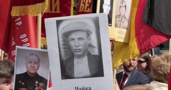 Солнечная вспышка и тени войны: память о Победе в современной Германии