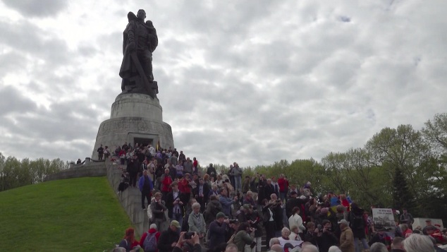 "Спасибо" в Трептов парке: запреты и память о Победе