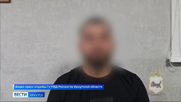 Мужчину, угрожавшего школьницам в Иркутске, доставили в отдел полиции