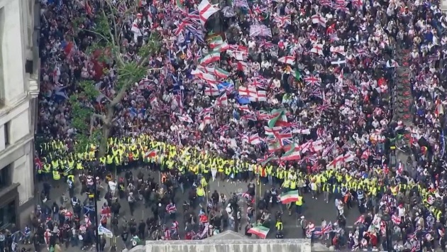 В Лондоне прошла массовая демонстрация против Стармера