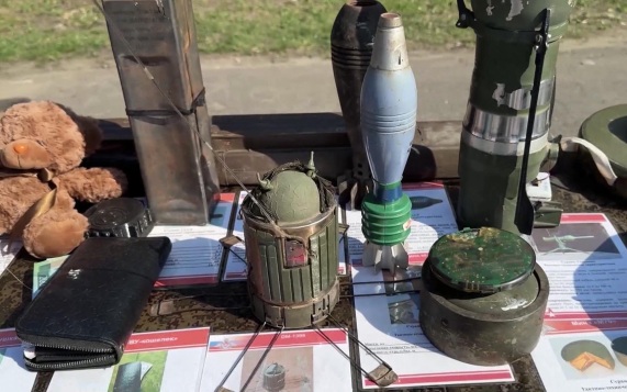 Российские военные уничтожают позиции ВСУ и разминируют территории