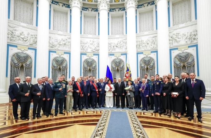 Награды в Кремле, успехи на фронте и пьяная авария в Нижнем Новгороде