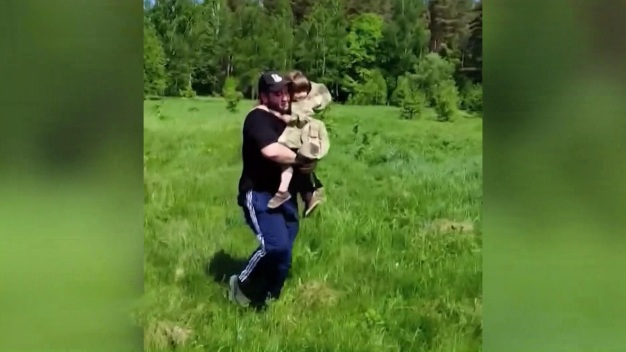 Трёхлетнюю девочку нашли живой в лесу возле Дубны