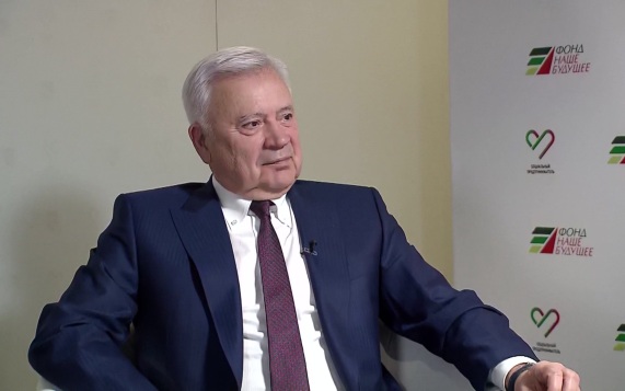 Алекперов: нефтегазовая отрасль РФ выдержала все этапы своего развития