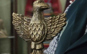 Балерина Илзе Лиепа подарила сочинской вилле "Надежда" скипетр из балета "Спартак"