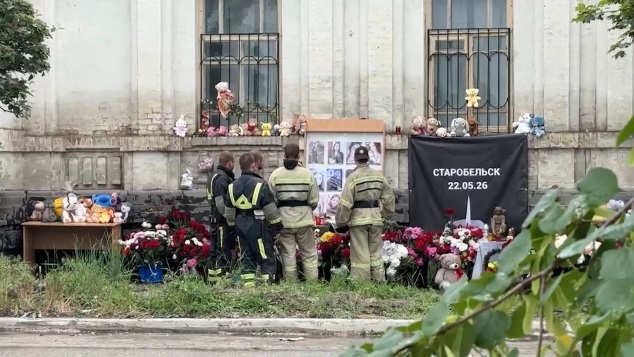 Атака на учебный квартал в Старобельске: международные журналисты на месте трагедии