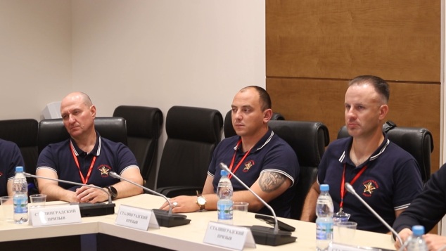 Ветераны и участники СВО обсудили вопросы молодежного парламентаризма в Волгограде