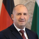 Премьер Болгарии: Европа должна стать лидером в переговорах по Украине