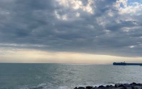 В Сочи и Сириусе проверяют воду и песок на пляжах