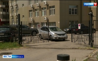 Дайте дорогу «скорой»: в Краевой думе разработают требования к установке заборов и блоков во дворах