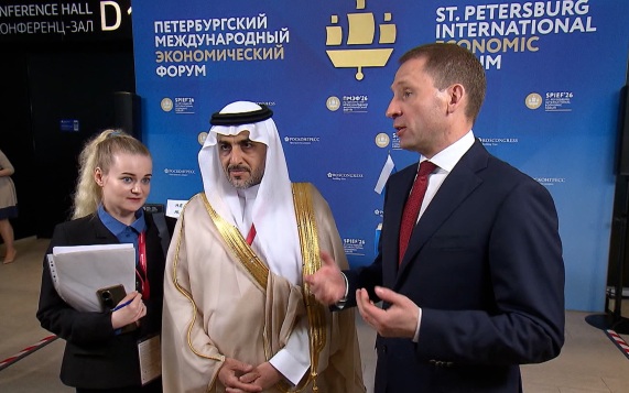 Форум возможностей: на ПМЭФ презентовали новый отечественный седан представительского класса и подписали соглашение о масштабном строительстве в ДНР