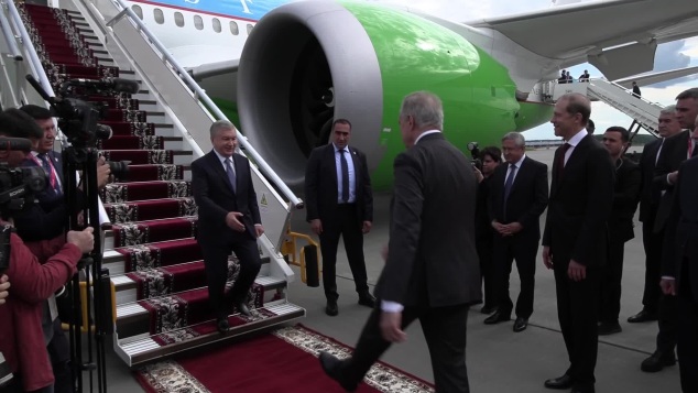 Церемония встречи Президента Республики Узбекистан