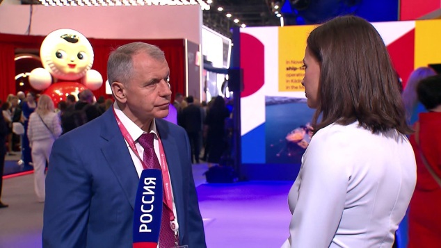 Глава Госсовета Крыма Владимир Константинов — о планах развития полуострова на ПМЭФ