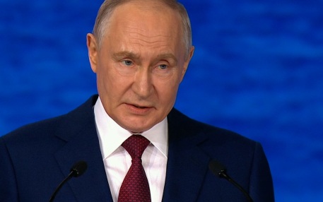 Путин отвергает мирные предложения Зеленского и подчёркивает цели операции в Украине.