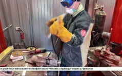 Построить стену, сварить детали, выложить узор штукатуркой. В Иркутске прошел окружной этап Национального конкурса «Строймастер-2026»