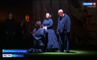 "Ранний Достоевский": в Комсомольске состоялась премьера спектакля по пьесе Салтыкова-Щедрина