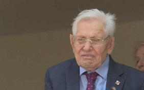 Герой России Павел Сюткин отмечает 104-летие в Сочи