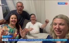 Женская сборная России по фехтованию на саблях завоевала золото