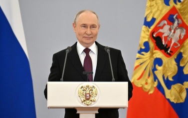 Владимир Путин встретился с выпускниками военных образовательных организаций