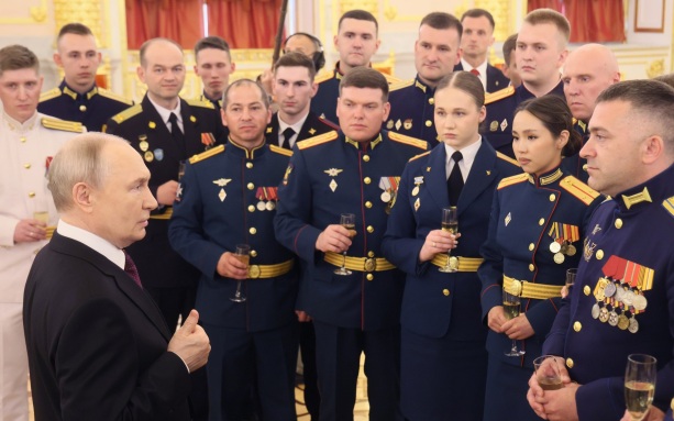 Совещание Путина с правительством, названы виновники обстрела детей, похороны юного героя в Ингушетии
