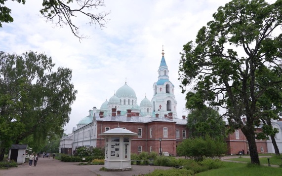 На Валааме открылась фотовыставка "Твердь земная и небесная"