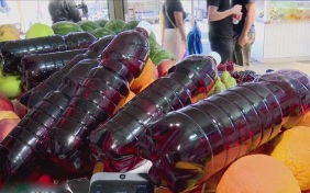 В Сочи поймали продавцов "домашнего вина"