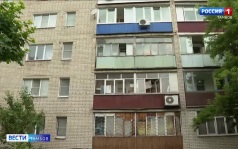 На Советской, 22 деревья проросли через фундамент
