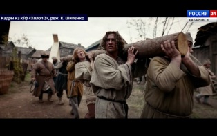 «Всем рекомендуем этот фильм»: продолжение комедии «Холоп» уже оценили более миллиона россиян
