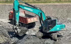 На водозаборе реки Сочи начали чистить бассейны для стабильной подачи воды в жару
