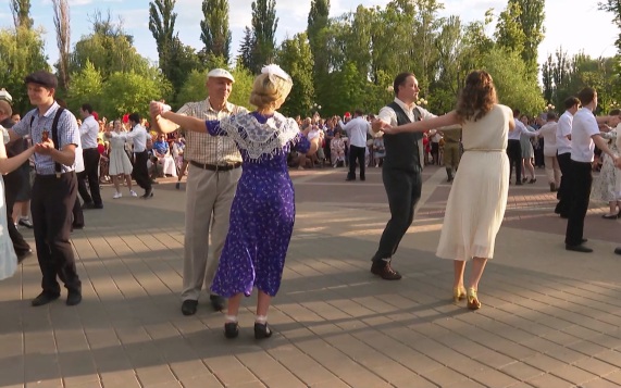 В Белгороде провели Бал Победы