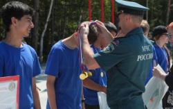 "Школа безопасности" в "Авангарде": амурские школьники показали навыки спасателей