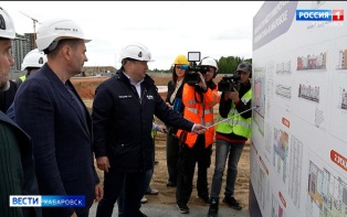 «Убедились, что работы идут»: строительство школы на Ореховой сопке перешло в активную фазу