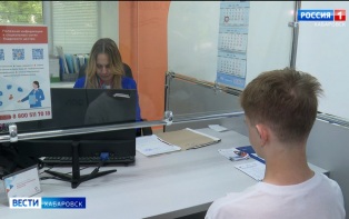«Во-первых, это интересно»: более тысячи подростков края нашли работу на лето через кадровый центр