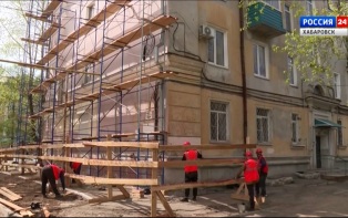 «Всё красиво делают, на совесть»: двадцати зданиям Города юности возвращают исторический облик