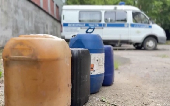 Бензин по 500 рублей и лимиты на АЗС: как в России ликвидируют теневой рынок топлива