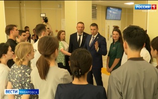 Губернатор обсудил с молодыми врачами меры поддержки: «Убеждён, что деньги потрачены не зря»