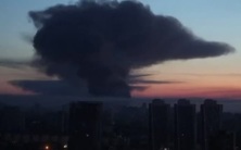 Кадры мощных взрывов в Киеве