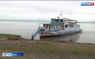 «Всех можно пройти за день, удобно!»: теплоход «Здоровье» завершил очередной рейс по Амуру