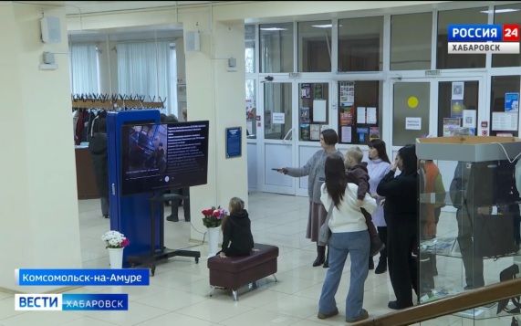 «Это наша гордость»: выставку о Героях СВО из Города юности открыли в музее изобразительных искусств