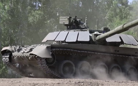 Модернизированный танк Т-80 прозвали "летающим"