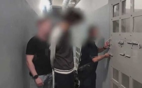 В Сочи юноша ранил себя ножом по указанию мошенников