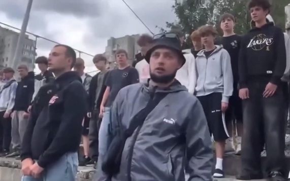 Во Львове участников протеста против ТЦК заставили извиняться на камеру