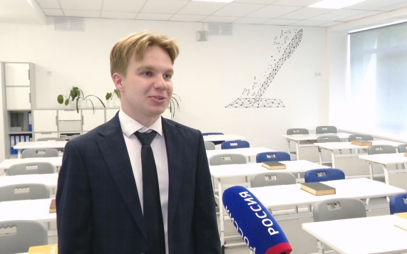 Сразу трое выпускников Белгорода стали мультибалльниками