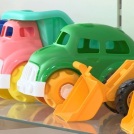 Игрушки должны быть разноцветные