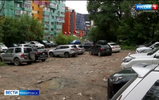 «Паркуемся на пустыре, а штрафуют за газон»: хабаровчане судятся из-за штрафов за парковку