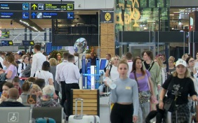 Петербурженка украла в аэропорту Пулково 4 тысячи евро и пыталась скрыться в Сочи