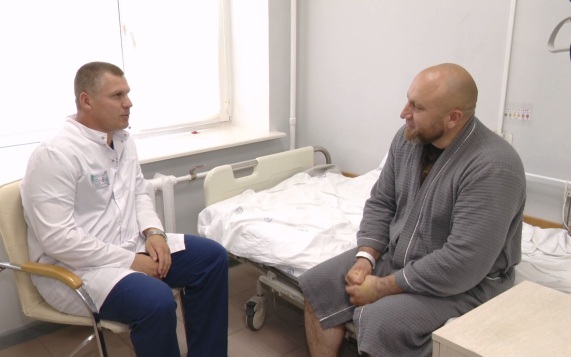 Глава Грайворонского округа Дмитрий Панков вышел на работу после четвертого ранения