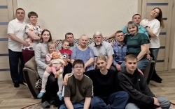 "Главное – это любить и не предавать": как строят свое счастье поколения семьи Родионовых