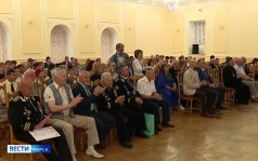 В преддверии Дня Военно-Морского Флота в Курске чествовали ветеранов