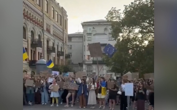 Протесты на Украине за восстановление Федорова: Зеленский между слабостью и улицей.